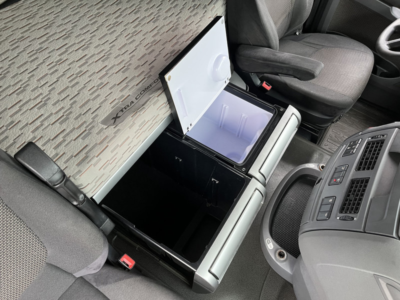 Trattore stradale DAF XF 440 FT SC / Mega - Low Deck / 837 dkm / 2 Tanks / Stand Klima / Tacho V2: foto 13