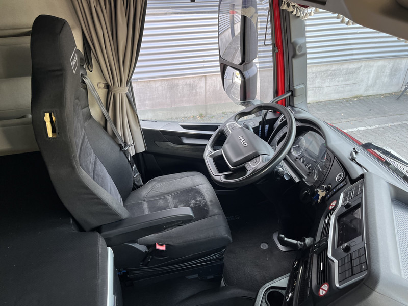 Iveco S-Way AT 420 / Full LED / 569 dkm / 2 Tanks / 2 Fridge / APK TUV 03-26 - Trattore stradale: foto 3 Iveco S-Way AT 420 / Full LED / 569 dkm / 2 Tanks / 2 Fridge / APK TUV 03-26 - Trattore stradale: foto 3