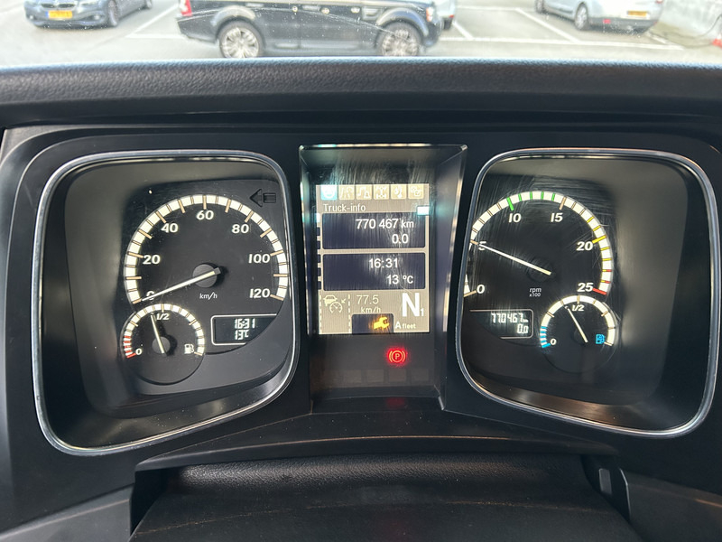 Mercedes-Benz Actros 1842 Bigspace / 770 dkm / Mega / New Tacho / Stand Klima / 2 Tanks - Trattore stradale: foto 4 Mercedes-Benz Actros 1842 Bigspace / 770 dkm / Mega / New Tacho / Stand Klima / 2 Tanks - Trattore stradale: foto 4