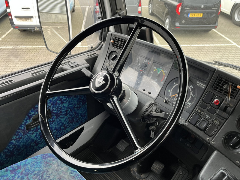 Scania R 143H V8 500 Streamline / V8 Sound / Retarder / Old Skool Classic - Trattore stradale: foto 4 Scania R 143H V8 500 Streamline / V8 Sound / Retarder / Old Skool Classic - Trattore stradale: foto 4
