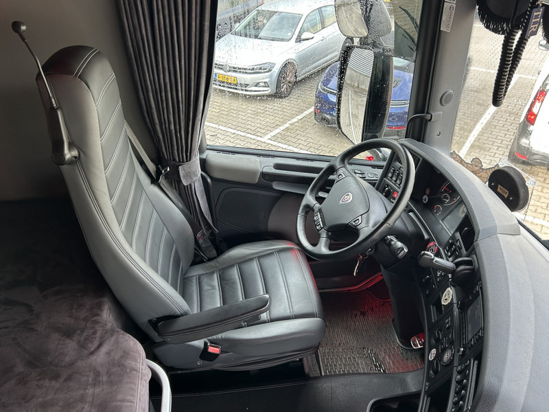Scania R520 V8 / Showtruck / Buffl Special Interior / Vol Lucht / Retarder - Trattore stradale: foto 3 Scania R520 V8 / Showtruck / Buffl Special Interior / Vol Lucht / Retarder - Trattore stradale: foto 3