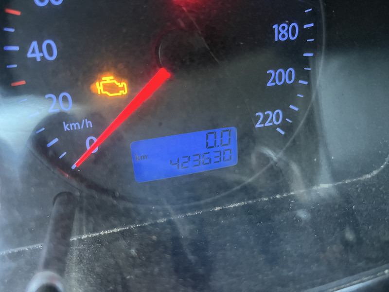 Volkswagen Transporter T5 2.5 TDI / L2 H1 / Double Cabin / Tow Bar - Furgoncino, Furgone doppia cabina: foto 5 Volkswagen Transporter T5 2.5 TDI / L2 H1 / Double Cabin / Tow Bar - Furgoncino, Furgone doppia cabina: foto 5