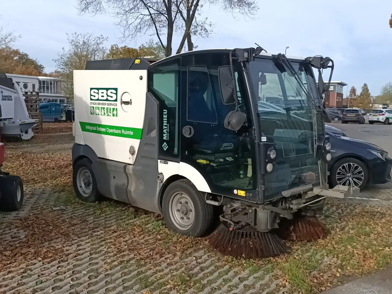 Mathieu MC210 Azura MC210 - Spazzatrice stradale: foto 1 Mathieu MC210 Azura MC210 - Spazzatrice stradale: foto 1