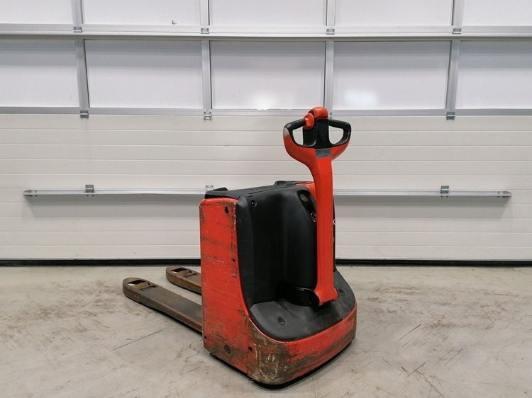 Used Electric Pallet Truck-Fenwick-T16 - Transpallet: foto 3 Used Electric Pallet Truck-Fenwick-T16 - Transpallet: foto 3