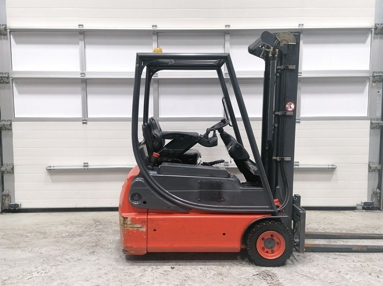 Used Forklift FENWICK LINDE E14-02 - Carrello elevatore: foto 5 Used Forklift FENWICK LINDE E14-02 - Carrello elevatore: foto 5