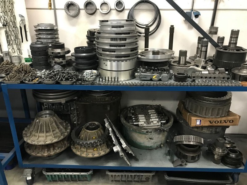 Volvo construction machine parts - Cambio: foto 1 Volvo construction machine parts - Cambio: foto 1