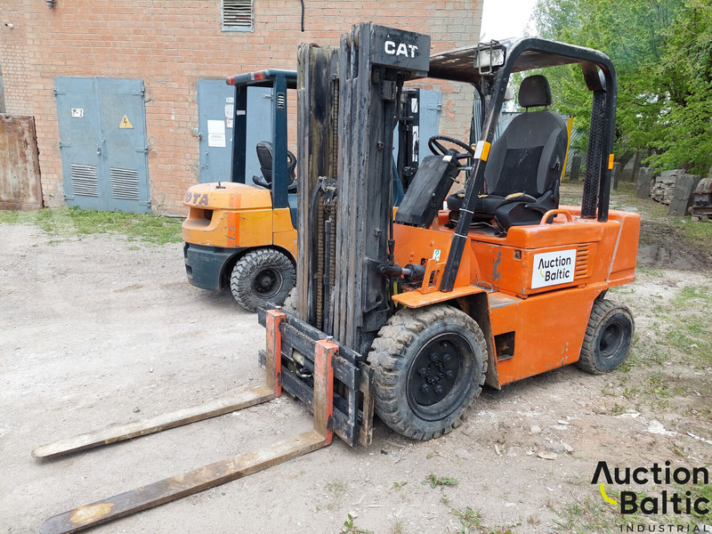 Caterpillar V 50 D - Carrello elevatore diesel: foto 1 Caterpillar V 50 D - Carrello elevatore diesel: foto 1