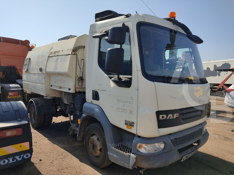 DAF LF45.160 - Spazzatrice stradale: foto 1 DAF LF45.160 - Spazzatrice stradale: foto 1