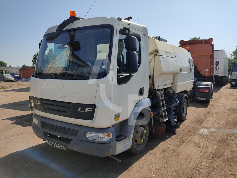 DAF LF45.160 - Spazzatrice stradale: foto 2 DAF LF45.160 - Spazzatrice stradale: foto 2