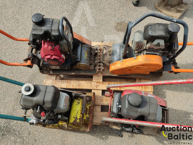 Dynapac LF45, Ammann AVP1033 & 2 Belle - Piastra vibrante: foto 4 Dynapac LF45, Ammann AVP1033 & 2 Belle - Piastra vibrante: foto 4