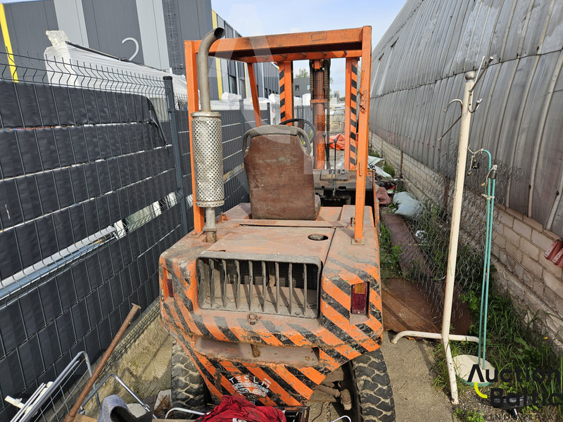 FORKLIFT - Carrello elevatore: foto 4 FORKLIFT - Carrello elevatore: foto 4