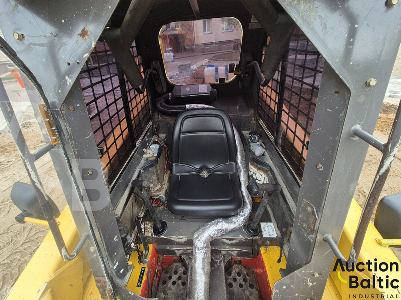 Gehl 5635 DXT 2 - Minipala: foto 5 Gehl 5635 DXT 2 - Minipala: foto 5