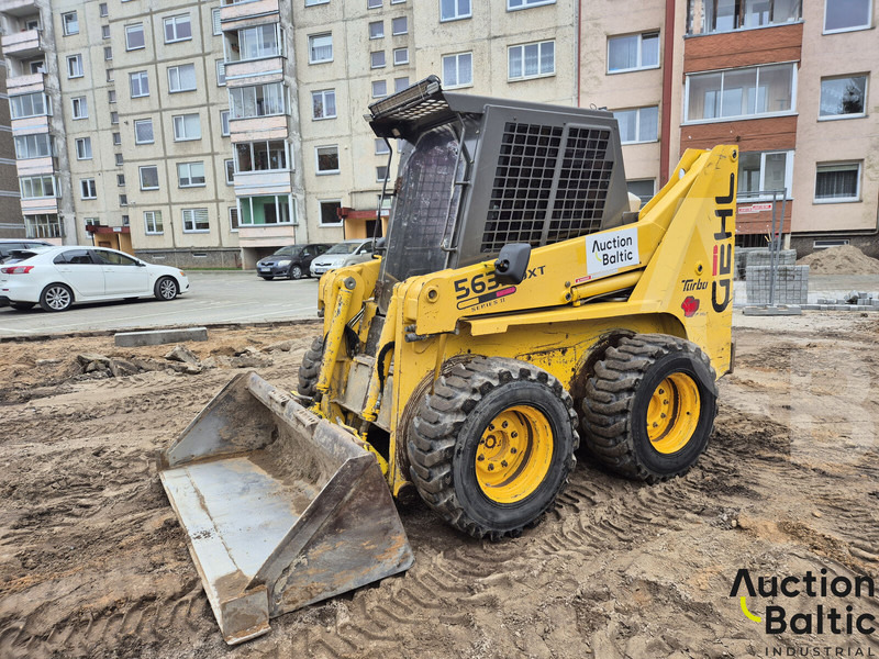 Gehl 5635 DXT 2 - Minipala: foto 2 Gehl 5635 DXT 2 - Minipala: foto 2