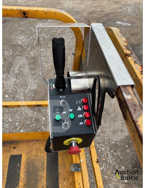 Piattaforma a pantografo Haulotte Optimum 8AC: foto 7