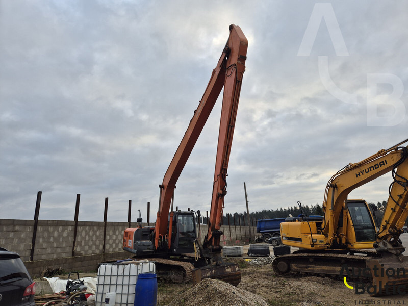 Hitachi ZX 210 LC-3 - Escavatore cingolato: foto 1 Hitachi ZX 210 LC-3 - Escavatore cingolato: foto 1