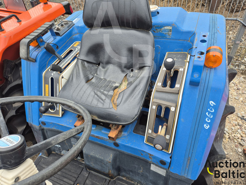 Iseki TU 200 - Trattore: foto 5 Iseki TU 200 - Trattore: foto 5