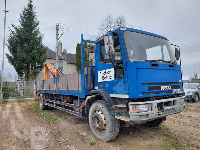 Iveco 180E18 - Autocarro con pianale/ Cassone fisso, Camion con gru: foto 1 Iveco 180E18 - Autocarro con pianale/ Cassone fisso, Camion con gru: foto 1