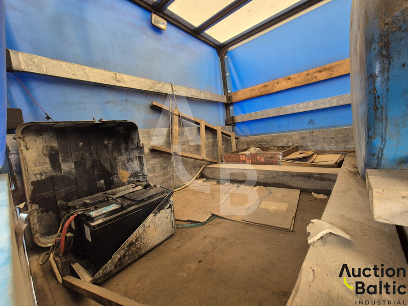 Camion centinato Iveco 65E10: foto 10 Camion centinato Iveco 65E10: foto 10