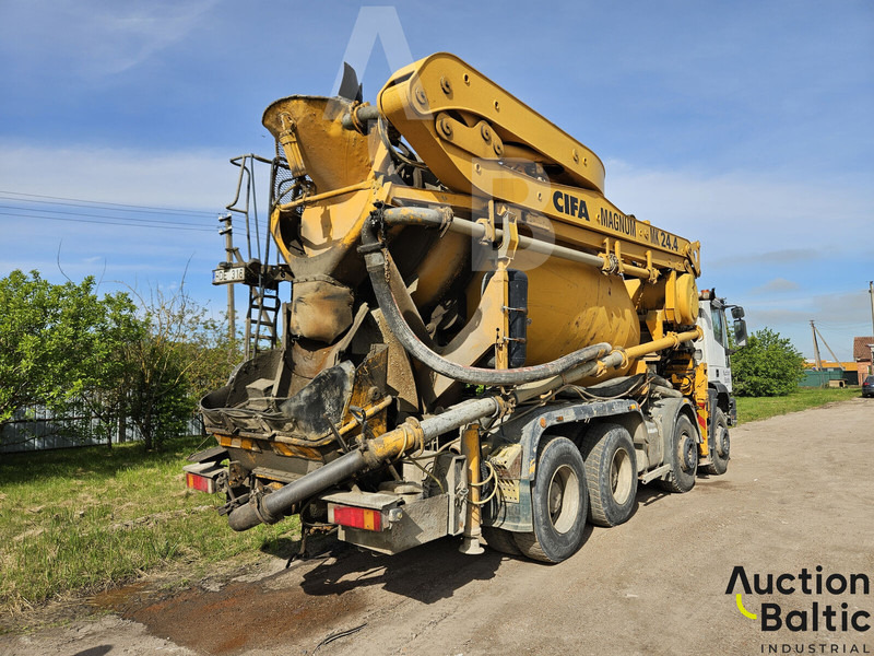 Iveco Magirus - Pompa carrellata per calcestruzzo: foto 4 Iveco Magirus - Pompa carrellata per calcestruzzo: foto 4