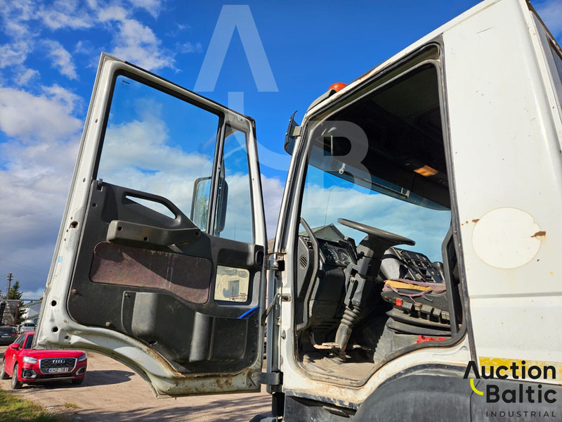 Iveco Magirus - Pompa carrellata per calcestruzzo: foto 5 Iveco Magirus - Pompa carrellata per calcestruzzo: foto 5