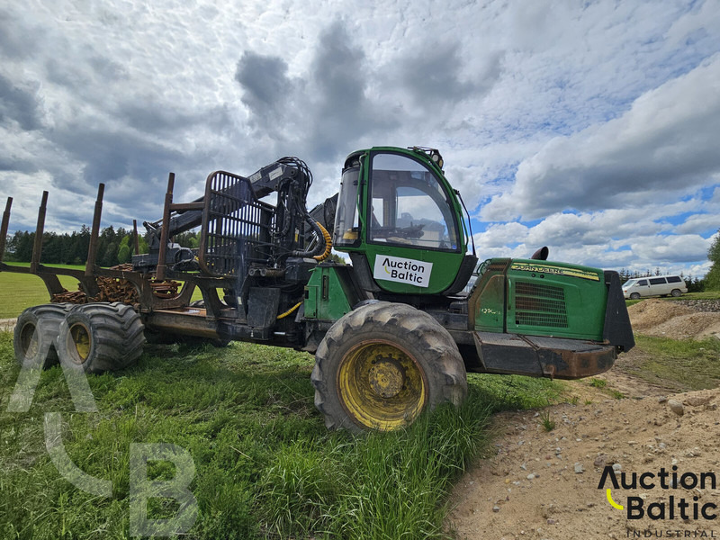 John Deere 1010 E - Rimorchio forestale: foto 2 John Deere 1010 E - Rimorchio forestale: foto 2