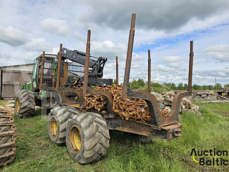 John Deere 1010 E - Rimorchio forestale: foto 4 John Deere 1010 E - Rimorchio forestale: foto 4