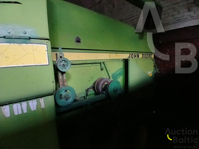 Mietitrebbia per il trasporto di alimenti John Deere 1055: foto 11
