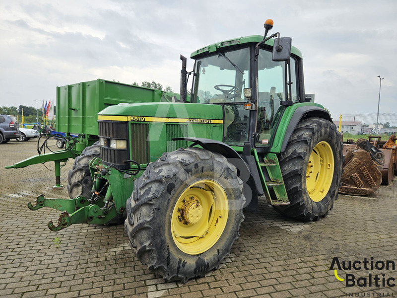John Deere 6810 - Trattore: foto 1 John Deere 6810 - Trattore: foto 1