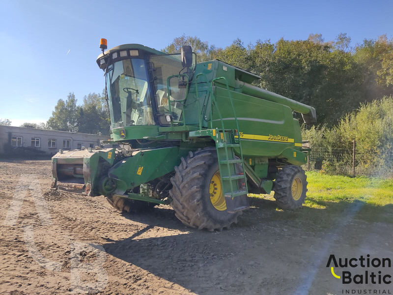 John Deere 9450 - Mietitrebbia: foto 2 John Deere 9450 - Mietitrebbia: foto 2