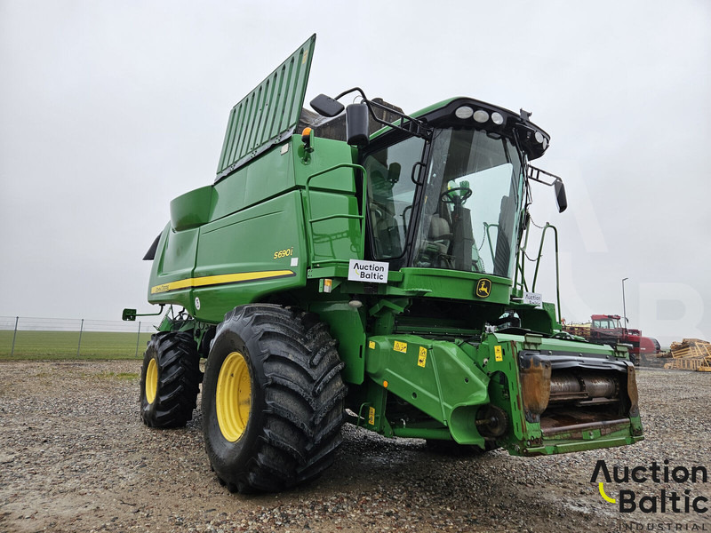 John Deere S 690 i - Mietitrebbia: foto 1 John Deere S 690 i - Mietitrebbia: foto 1