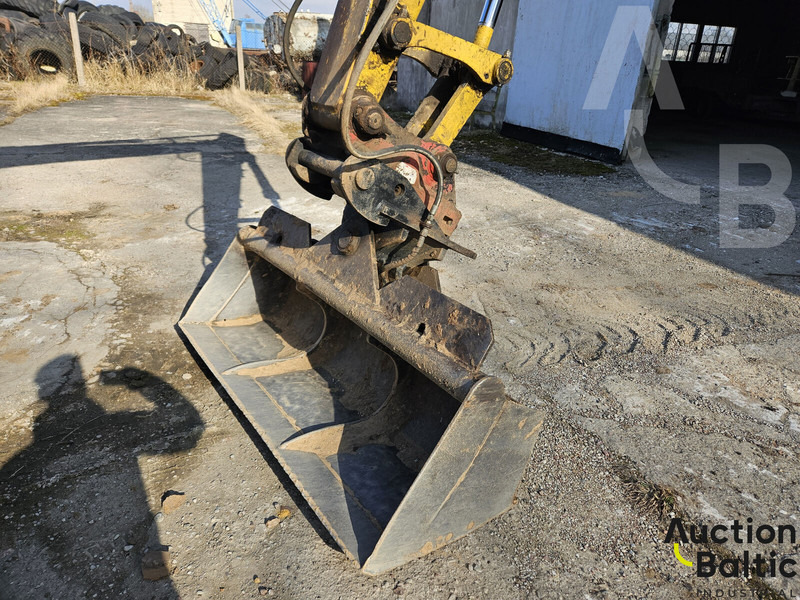 Escavatore gommato Komatsu PW130ES-6K: foto 17