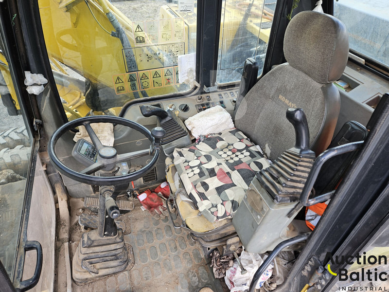 Komatsu PW130ES-6K - Escavatore gommato: foto 5 Komatsu PW130ES-6K - Escavatore gommato: foto 5