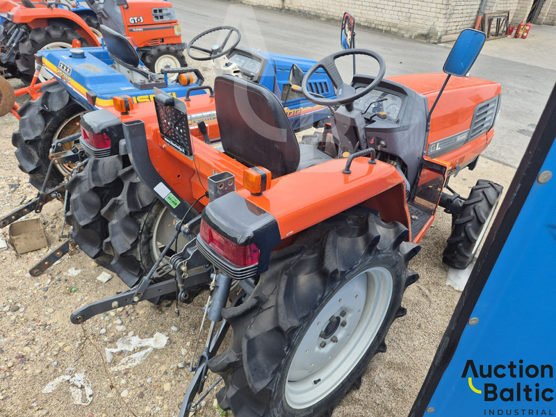 Kubota GL 240 - Trattore: foto 4 Kubota GL 240 - Trattore: foto 4