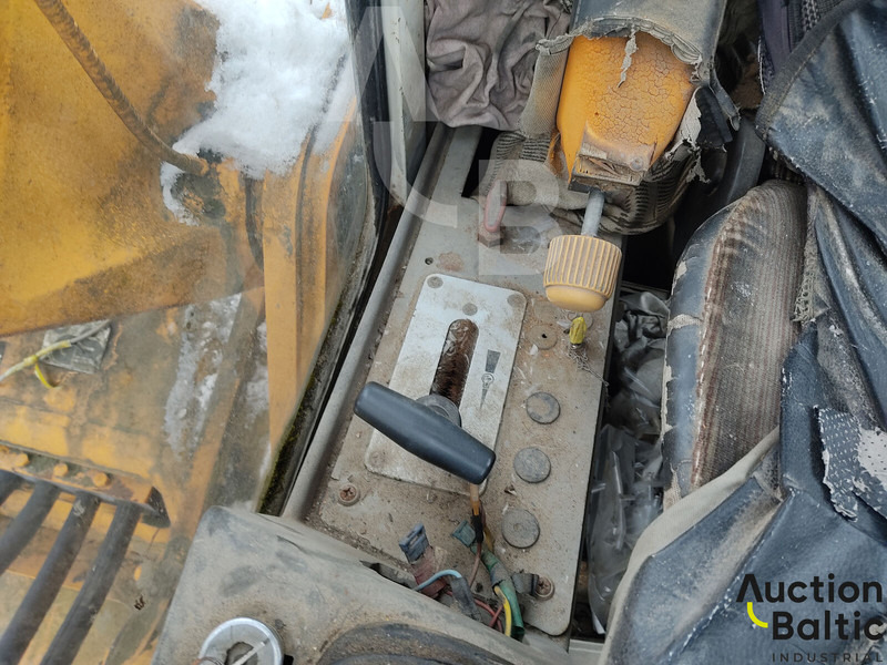 Escavatore gommato Liebherr 902 Litronic: foto 7