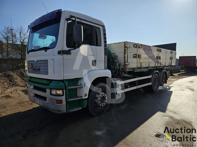 MAN TGA26.310 - Autocarro con pianale/ Cassone fisso, Camion con gru: foto 2 MAN TGA26.310 - Autocarro con pianale/ Cassone fisso, Camion con gru: foto 2