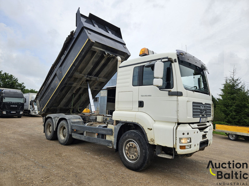 MAN TGA26.480 - Autocarro ribaltabile: foto 1 MAN TGA26.480 - Autocarro ribaltabile: foto 1