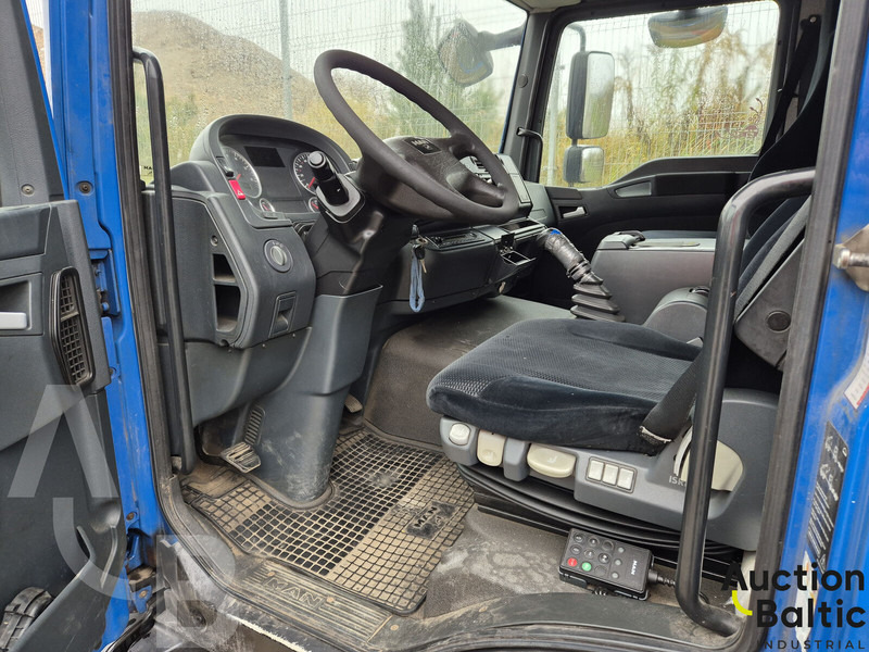 MAN TGL12.220 BL - Autocarro furgonato: foto 5 MAN TGL12.220 BL - Autocarro furgonato: foto 5