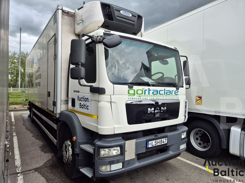 MAN TGM18.290 - Autocarro frigorifero: foto 2 MAN TGM18.290 - Autocarro frigorifero: foto 2