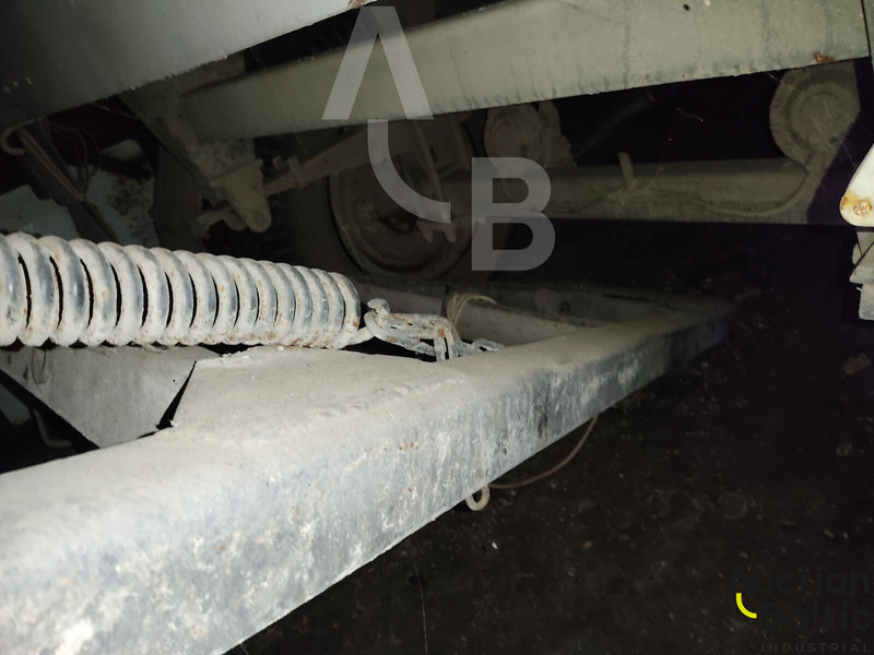 MMZ 771 - Rimorchio ribaltabile: foto 5 MMZ 771 - Rimorchio ribaltabile: foto 5