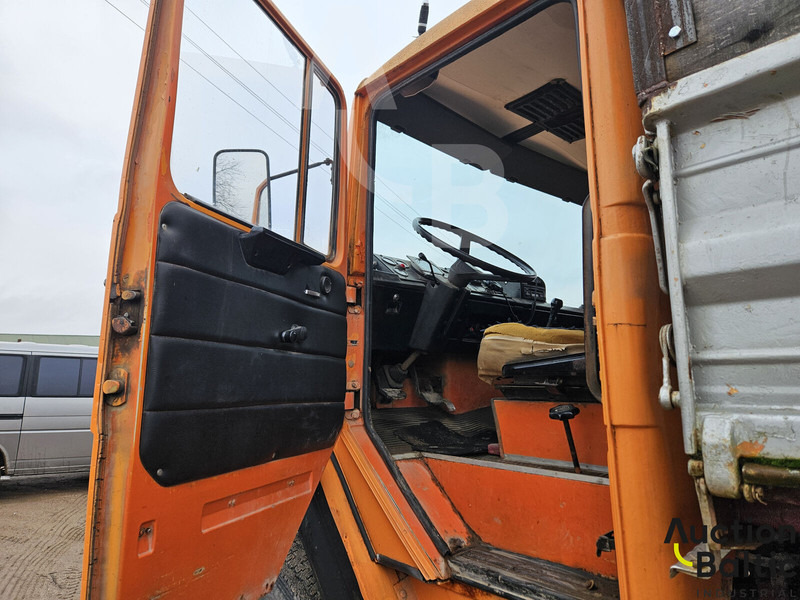 Magirus M 160 D 15 - Autocarro ribaltabile: foto 5 Magirus M 160 D 15 - Autocarro ribaltabile: foto 5