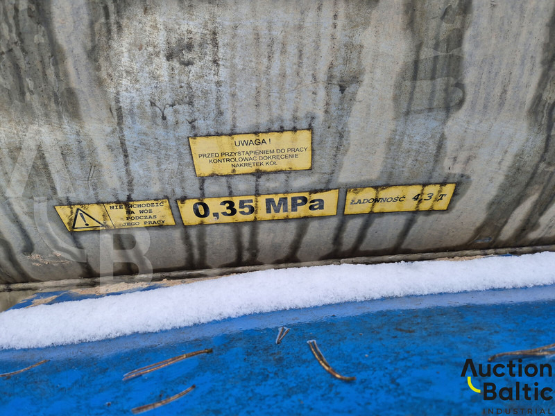 Meprozet PN-40 - Rimorchio ribaltabile: foto 2 Meprozet PN-40 - Rimorchio ribaltabile: foto 2