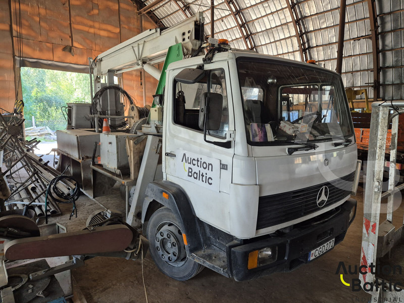 Mercedes-Benz 1114 - Piattaforma autocarrata: foto 2 Mercedes-Benz 1114 - Piattaforma autocarrata: foto 2