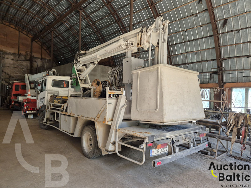 Mercedes-Benz 1114 - Piattaforma autocarrata: foto 3 Mercedes-Benz 1114 - Piattaforma autocarrata: foto 3