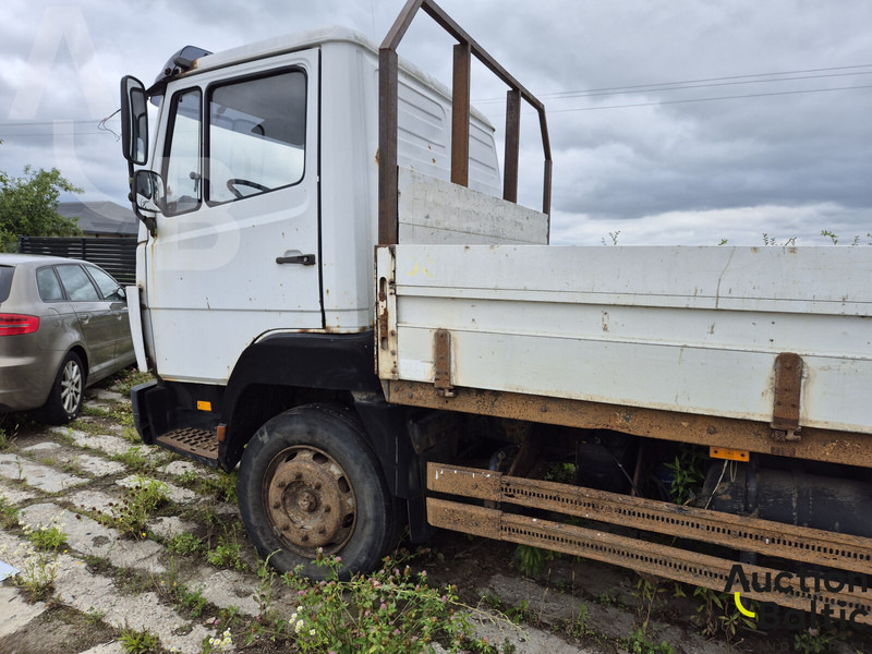 Mercedes-Benz 1117 - Autocarro con pianale/ Cassone fisso: foto 5 Mercedes-Benz 1117 - Autocarro con pianale/ Cassone fisso: foto 5