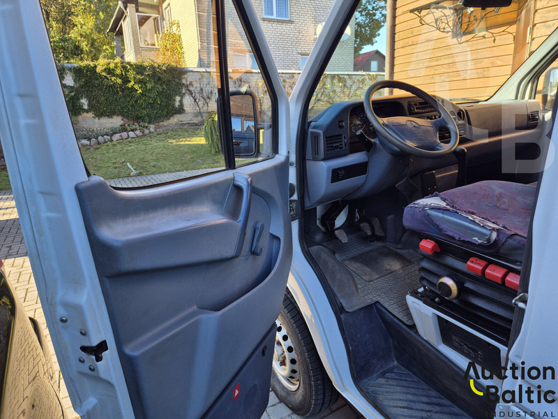 Mercedes-Benz 300-serie 312 D - Furgone chiuso: foto 5 Mercedes-Benz 300-serie 312 D - Furgone chiuso: foto 5