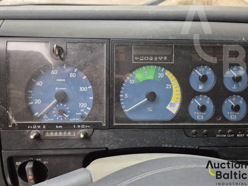 Mercedes-Benz 817 L - Camion centinato: foto 5 Mercedes-Benz 817 L - Camion centinato: foto 5