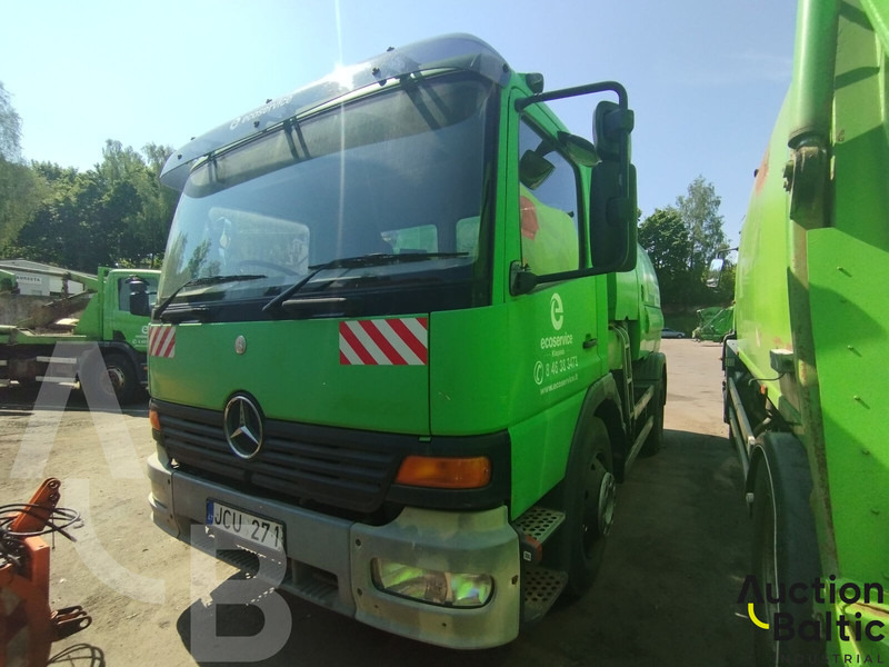 Mercedes-Benz Atego 1318 - Spazzatrice stradale: foto 2 Mercedes-Benz Atego 1318 - Spazzatrice stradale: foto 2