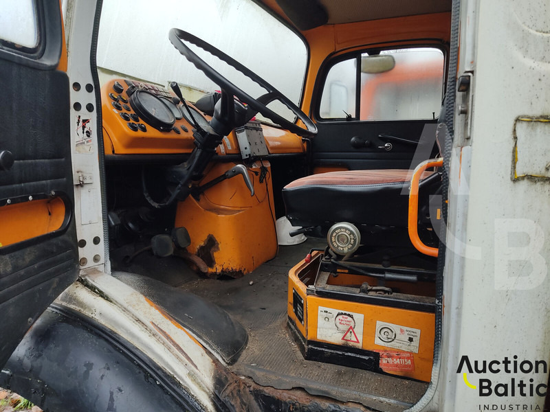 Mercedes-Benz Lako 911 - Piattaforma autocarrata: foto 5 Mercedes-Benz Lako 911 - Piattaforma autocarrata: foto 5