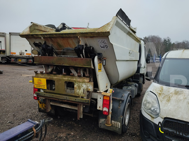 Mitsubishi Fuso - Camion immondizia: foto 3 Mitsubishi Fuso - Camion immondizia: foto 3