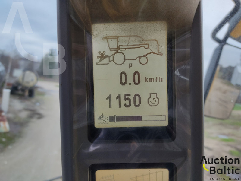 Mietitrebbia per il trasporto di alimenti New Holland TC 5.90: foto 9
